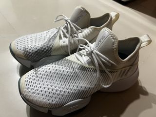 （分類：）位於 。 由 athenayyan 提交（商品編號 1427289664，圖片 1）。簡介： 。