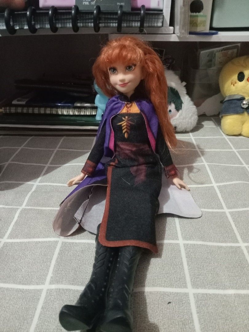 OFFICIAL ANNA FROZEN DOLL (Category: Figurines & Statues) located in Cainta. Submitted by cqlenlynx90905 (Listing ID 1427264430, Image 1). Description: no box good condition .