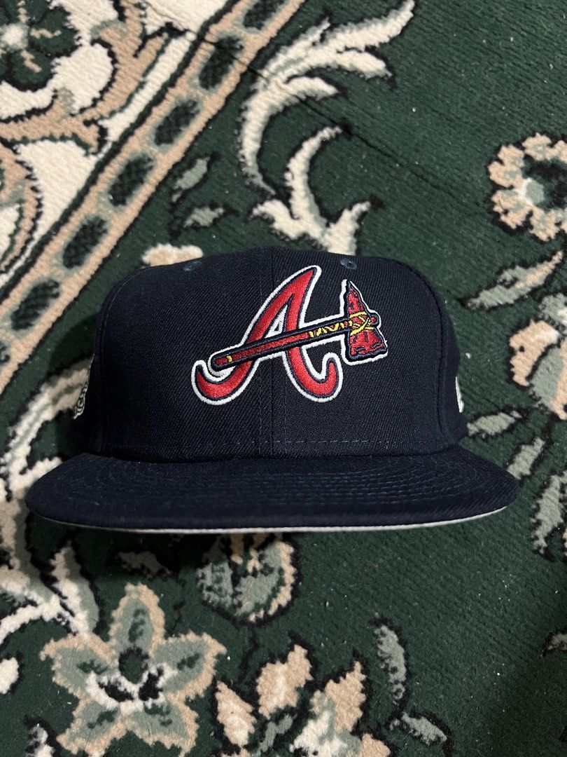 Offset x Atlanta Braves 59FIFTY Cap 7 1/4 (Category: Caps & Hats) located in Munoz. Submitted by dong4tti (Listing ID 1427251176, Image 1). Description: SIZE 7 1/4 Offset x Atlanta braves 100% authentic Very rare piece Gray Brims Pristine Condition .
