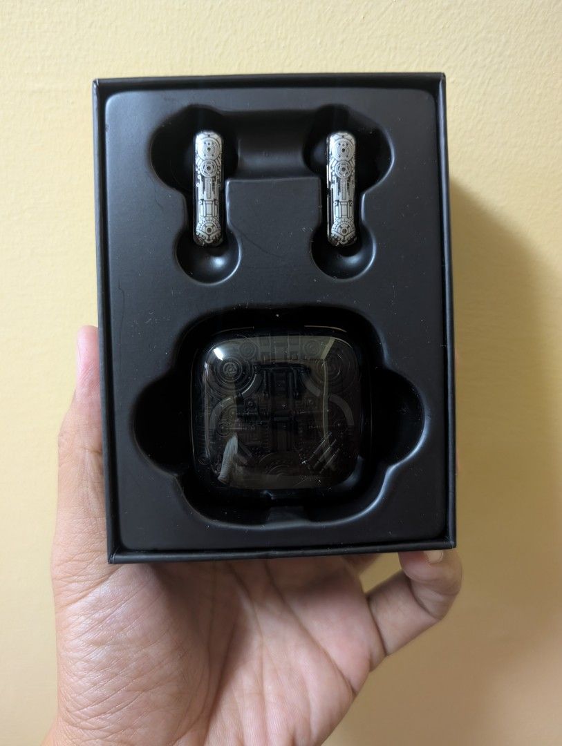 Onikuma T1 Bluetooth earphones (Category: Earphones) located in Quezon City. Submitted by unboxingtito (Listing ID 1427307613, Image 2). Description: Brand new and unused .