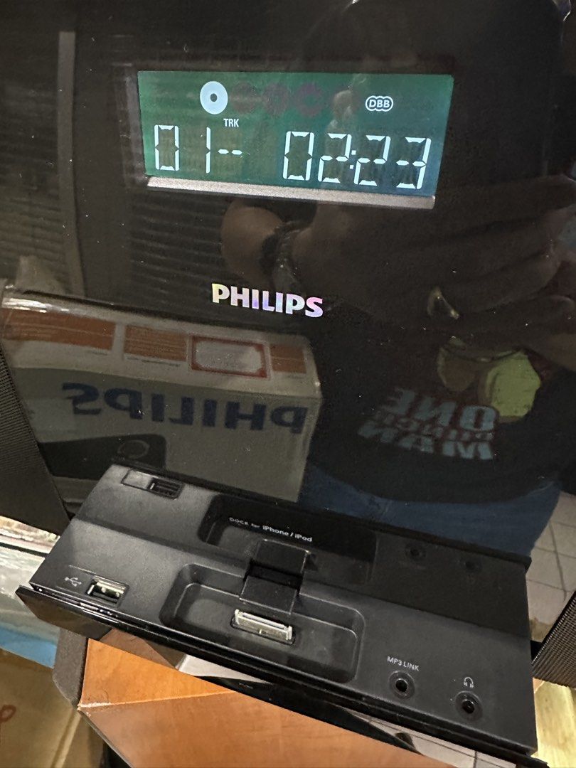 PHILIPS CD PLAYER406935894943354880