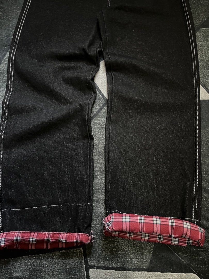 Raw denim black with red plaid cuffs pants (Category: Jeans) located in Laguindingan. Submitted by thriftn0_limits (Listing ID 1427280659, Image 3). Description: Raw denim black with red plaid cuffs pants Waist: 32 Length: 43/40 Thigh: 12.8 close 13 Hem: 10 Good condition No issue Need wash Hard denim 450 + sf.