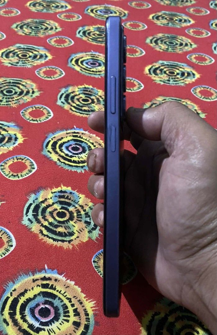 Realme C75x (Category: Realme) located in Caloocan City. Submitted by artemyong165021 (Listing ID 1427275703, Image 3). Description: brand new, with box. since April 2025, no problems. with original charger, negotiable.