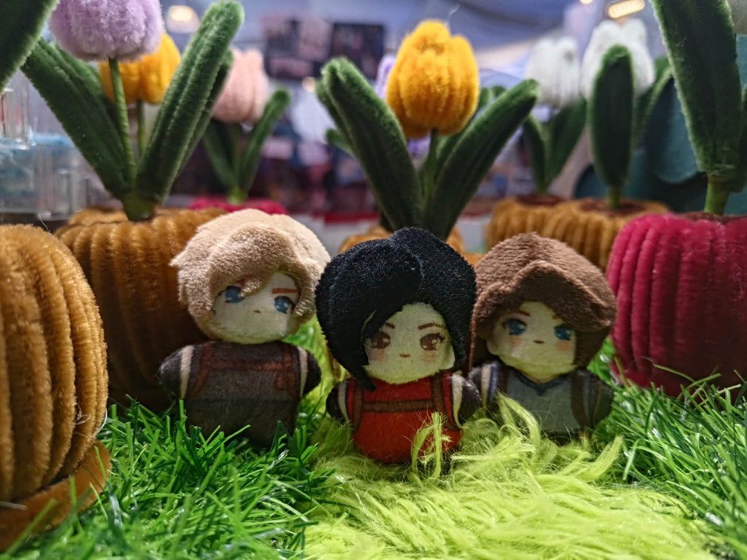 Resident Evil 5 cm handmade plush fanart (Category: Plushies & Soft Toys) located in Manila. Submitted by jheycollections (Listing ID 1427273996, Image 2). Description: Resident evil characters 100% Handmade: Each plush is lovingly handcrafted, ensuring a unique and high-quality product. Soft Minky Fabric: Made with premium minky fabric for an incredibly soft and cuddly feel. Hand Sewn, printed face(expression) and body(clothes) Pocket-Sized Perf