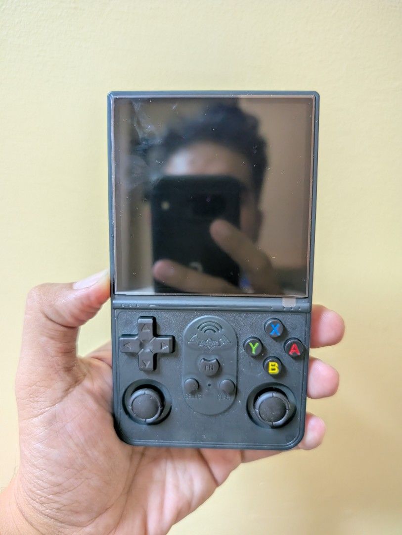 S600 Handheld Retro game console 15K games (Category: Others) located in Quezon City. Submitted by unboxingtito (Listing ID 1427306713, Image 3). Description: S6000 Retro game console 15K games .