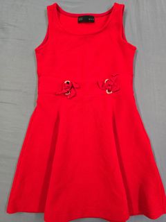 (Category: ) located in . Submitted by yee2wardrobe (Listing ID 1427185333, Image 1). Description: .