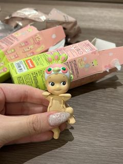(Category: ) located in . Submitted by daisyfaye (Listing ID 1427273893, Image 1). Description: .