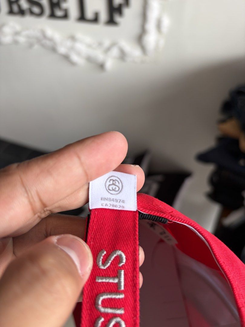 Stussy dad hat (Category: Caps & Hats) located in Bulacan. Submitted by kellinquinn (Listing ID 1427238491, Image 3). Description: .