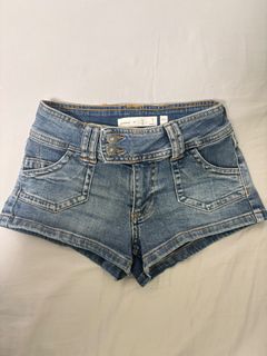 (Category: ) located in . Submitted by tweekles (Listing ID 1427303289, Image 1). Description: .