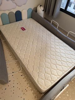 (Category: ) located in . Submitted by quartzyOrca (Listing ID 1427156856, Image 1). Description: .