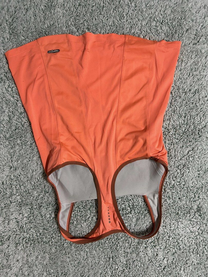 The North Face Peach Tank Top (Category: Activewear) located in Quezon City. Submitted by ___ven (Listing ID 1427239602, Image 2). Description: RFS: decluttering bc migrating - The North Face Peach Tank Top - Sleeveless design - Flattering fit - Perfect for workouts or casual wear.