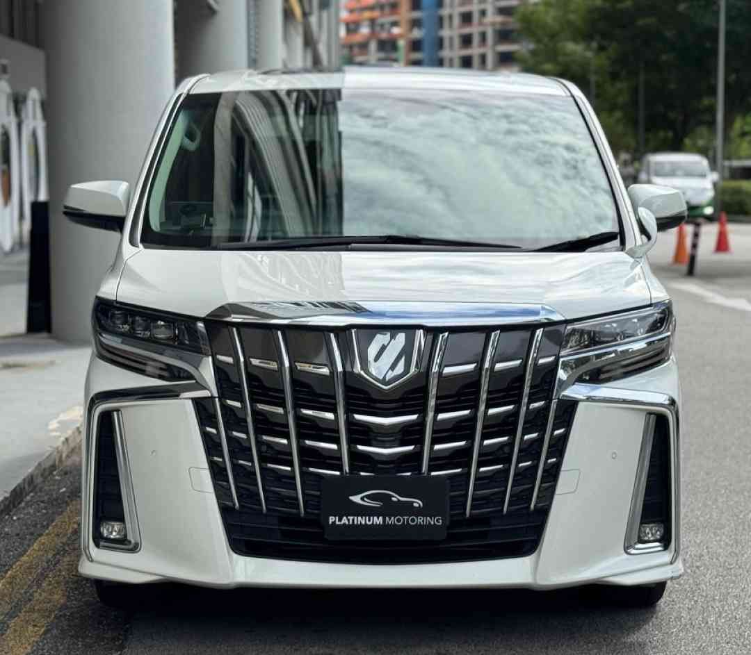 Toyota Alphard F1 Auto Edition 2.5 S C-Package 7-Seater (A) (Category: Used Cars) located in Singapore. Submitted by platinummotoringsg (Listing ID 1427169857, Image 1). Description: Features: 2.5L 4 cylinder inline 16 valve DOHC VVT-I engine, e-CVT transmission, producing 194bhp, cruise control, multi function steering, keyless entry/start. Accessories: Factory-fitted audio system, BT, electric memory seats, dual-power sliding doors, ventilated 