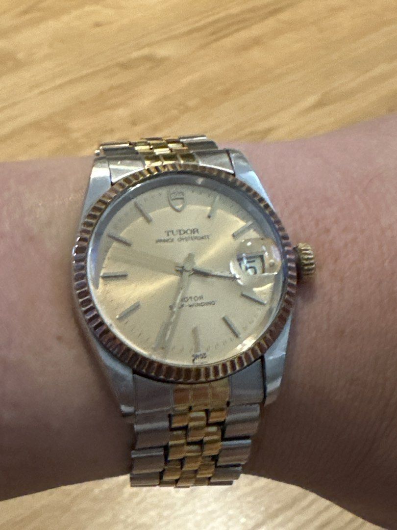 Tudor Prince Oysterdate Automatic Watch (Category: Luxury Watches) located in Muntinlupa City. Submitted by alabangbargains (Listing ID 1427218703, Image 1). Description: watch item video: https://youtube.com/shorts/WdXe2feBsvc?si=5BhaOwJ8K4s2F9rs With original box Crown patina Minute and hour hands patina Vintage 💳 Mode of Payment • Bank Transfer .