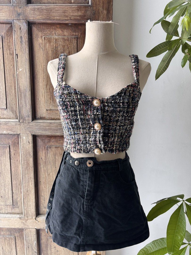 Tweed Crop Top with Pearl Buttons (Category: Others Tops) located in Legazpi City. Submitted by sherrysph (Listing ID 1427252463, Image 2). Description: .