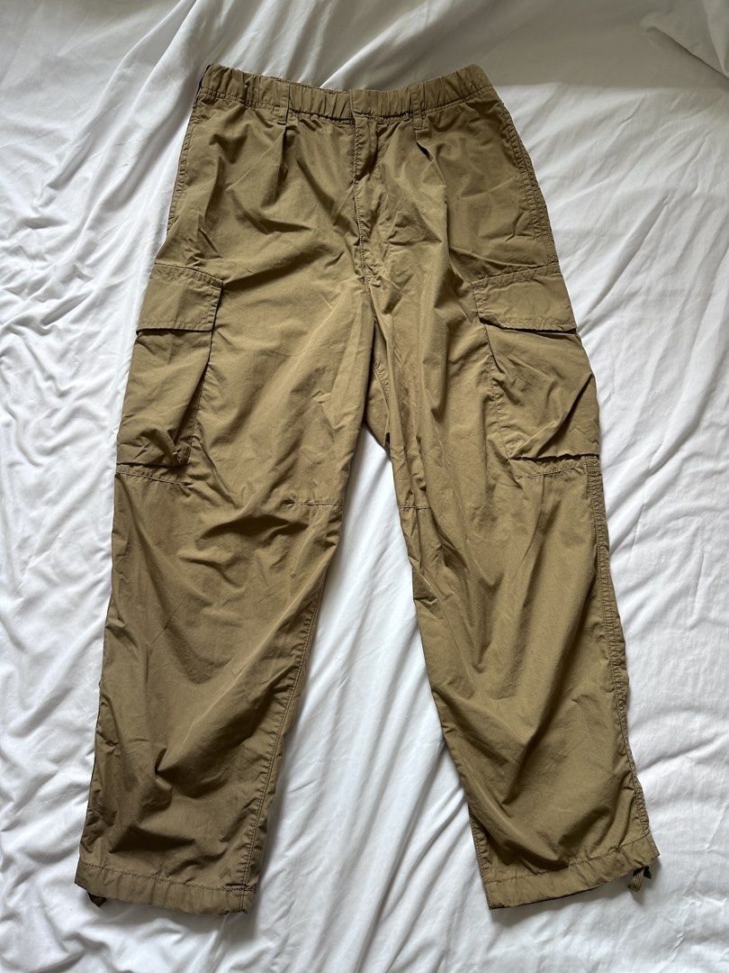 Uniqlo pants (Category: Joggers) located in Mandaluyong City. Submitted by thimothee (Listing ID 1427223484, Image 2). Description: Like new once worn, still in good condition.