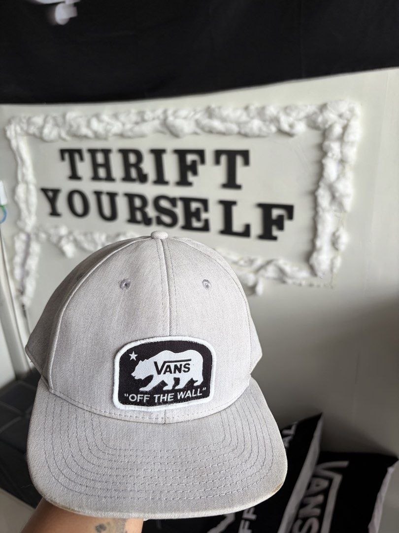 Vans cap (Category: Caps & Hats) located in Bulacan. Submitted by kellinquinn (Listing ID 1427238699, Image 1). Description: .
