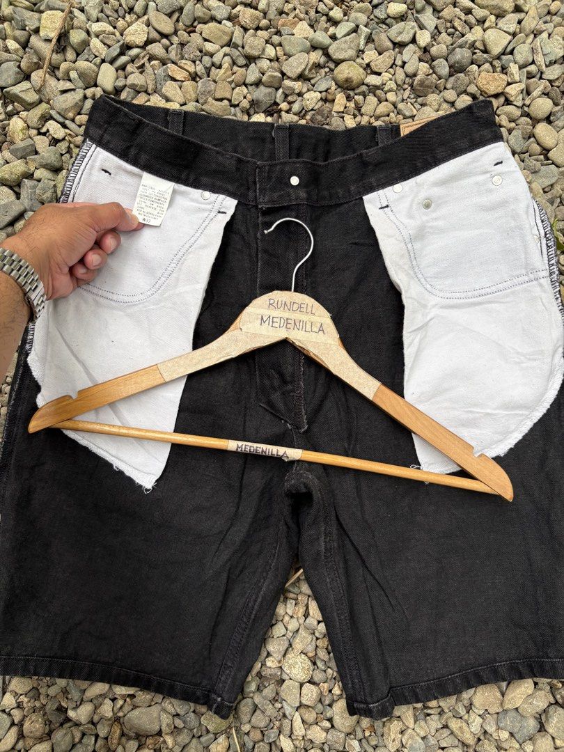 Vintage Arizona Jorts (Category: Shorts) located in Manila. Submitted by rmedz (Listing ID 1427262695, Image 3). Description: Vintage Arizona Jorts Denim Shorts Brand new condition Size : 32 - 33” Length: 21” Leg opening: 10” Dated March 1996 True Vintage Price: 980 + sf 💵FIRST TO PAY BASIS 📇Name tag with item for legitimacy 💦Needs wash Ukay Sourced Courier: via J&T only ❎NO COD/COP ❎NO meet up or pick up 🙏Payment first via verified Gcash .