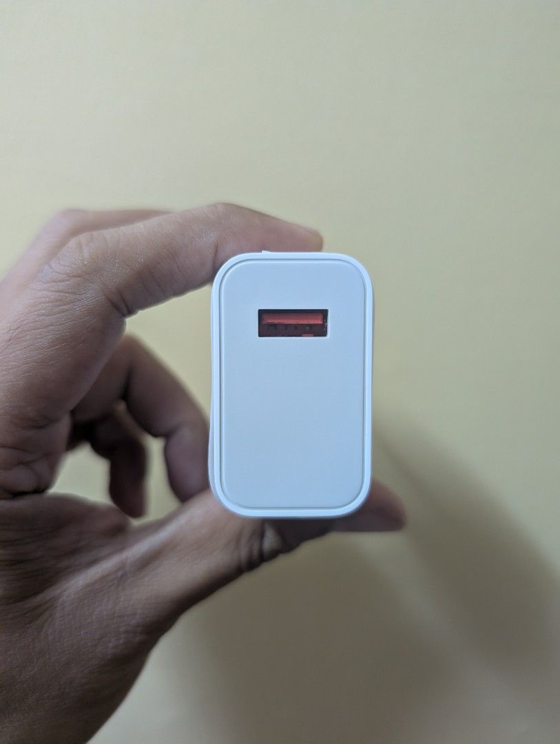 Xiaomi 33W charger set (Category: Chargers & Cables) located in Quezon City. Submitted by unboxingtito (Listing ID 1427306989, Image 2). Description: Brand new and unused .