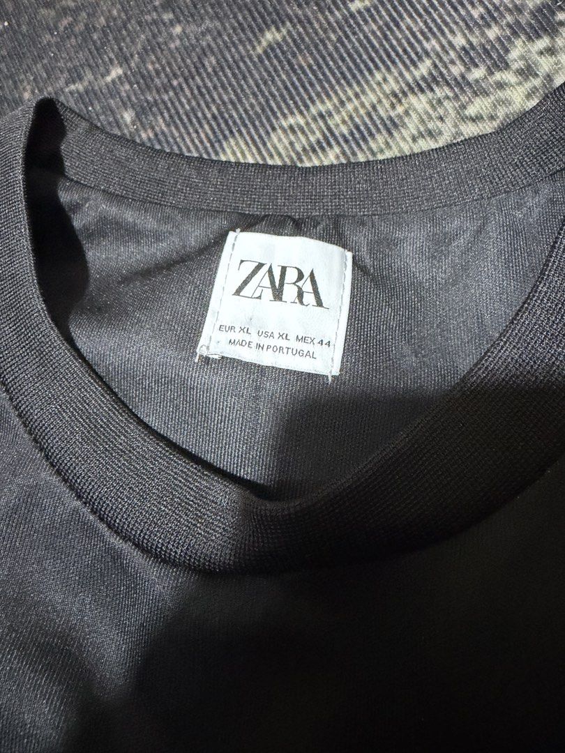 Zara Printed Sweatshirt - XL (Category: Longsleeves) located in Manila. Submitted by junanthony00412 (Listing ID 1427241143, Image 3). Description: .