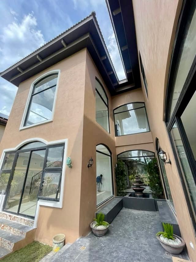 (Category: ) located in . Submitted by jojotheleadrealty (Listing ID 1427404223, Image 1). Description: .