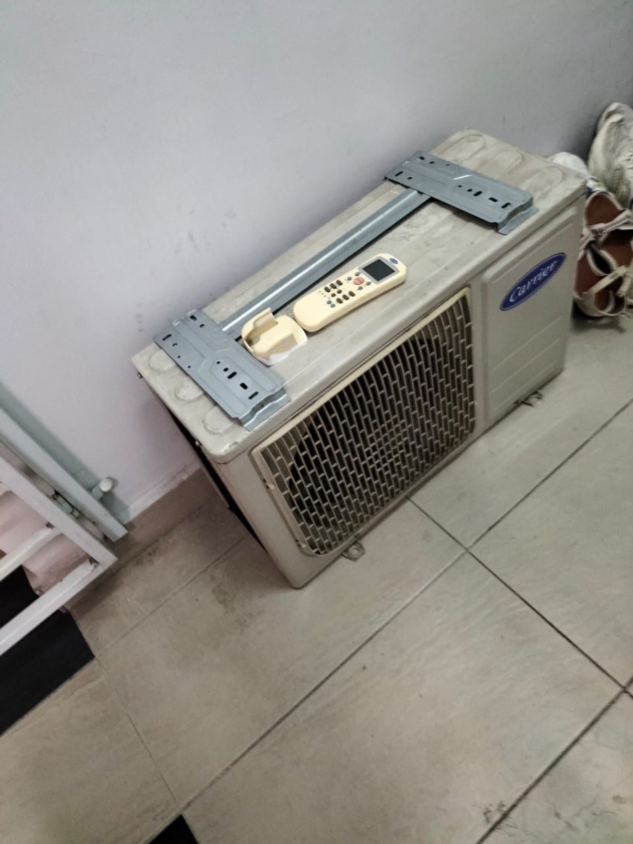 AC compressor (Category: Air Conditioners & Heating) located in Kuala Lumpur. Submitted by mt122094 (Listing ID 1427423293, Image 1). Description: AC compressor only Pick up at Ara Damansara.