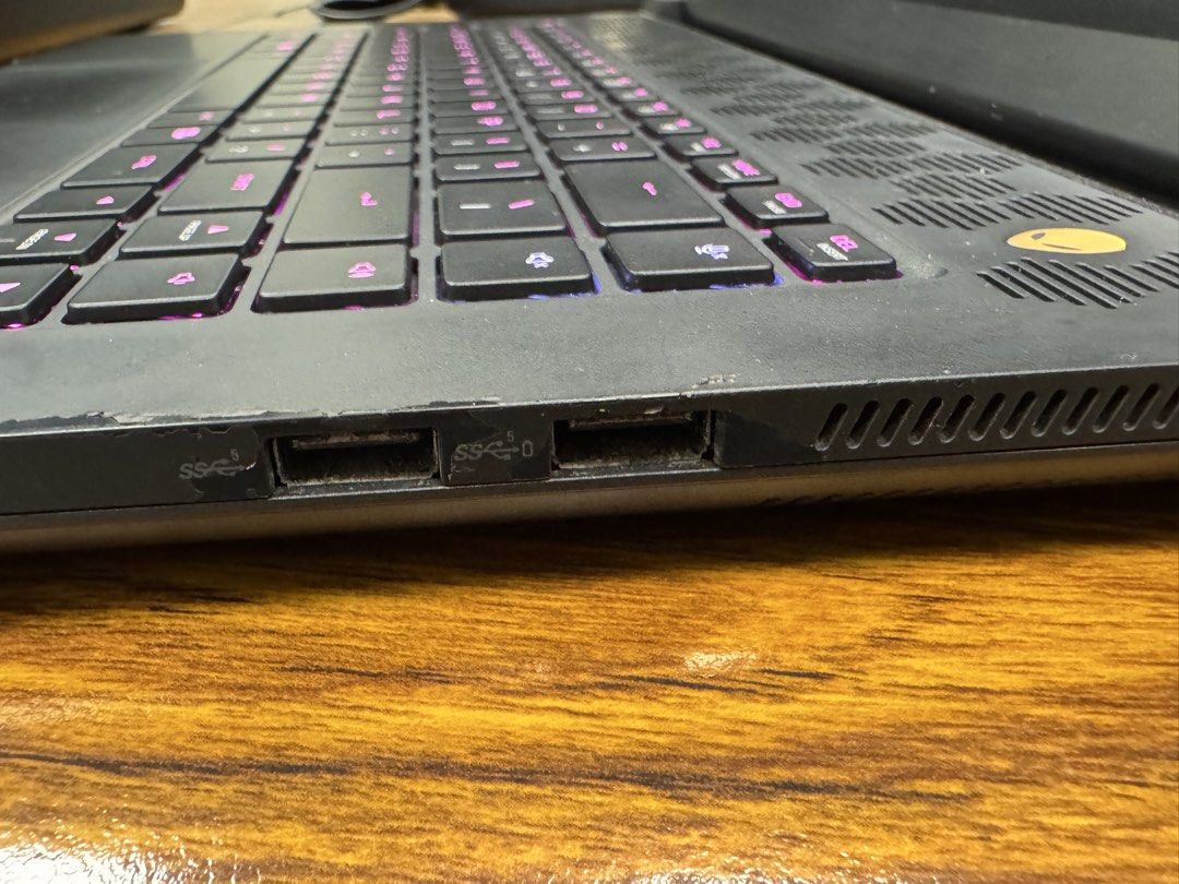 Alienware M15 R7405926982882447362