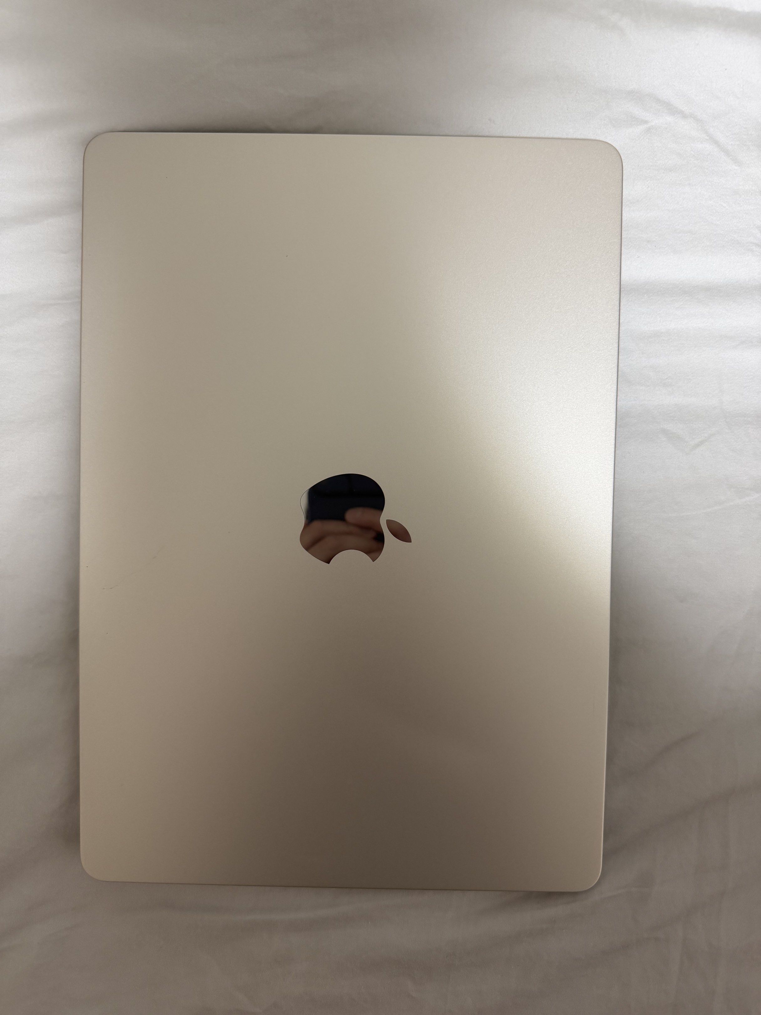 Apple MacBook Air - Gold405964850820567040
