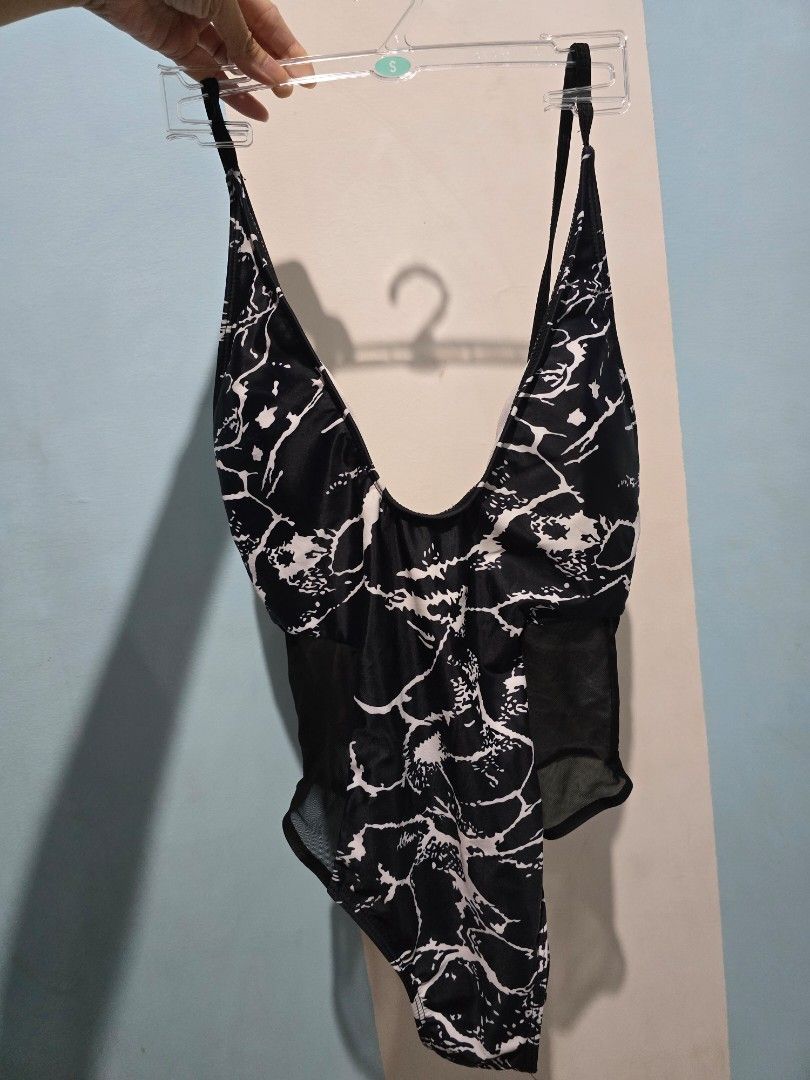 Black and White One-Piece Swimsuit (Category: Bikinis & Swimsuits) located in Mandaluyong City. Submitted by nenengpana (Listing ID 1427400954, Image 1). Description: medium on tag used .