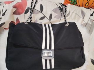 (Category: ) located in . Submitted by kasualcornerph (Listing ID 1427398726, Image 1). Description: .