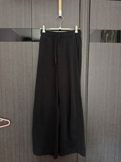 （分類：）位於 。 由 ccharlieee 提交（商品編號 1427335879，圖片 1）。簡介： 。