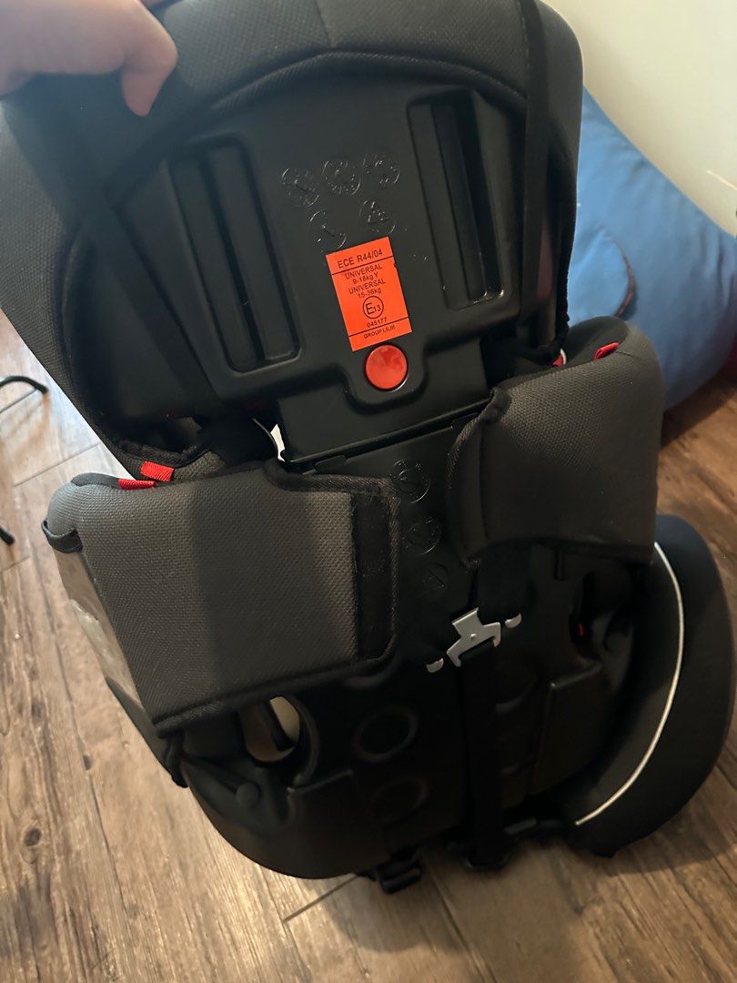 Booster Seat (Category: Car Seats) located in Quezon City. Submitted by vittywitty (Listing ID 1427391133, Image 2). Description: .