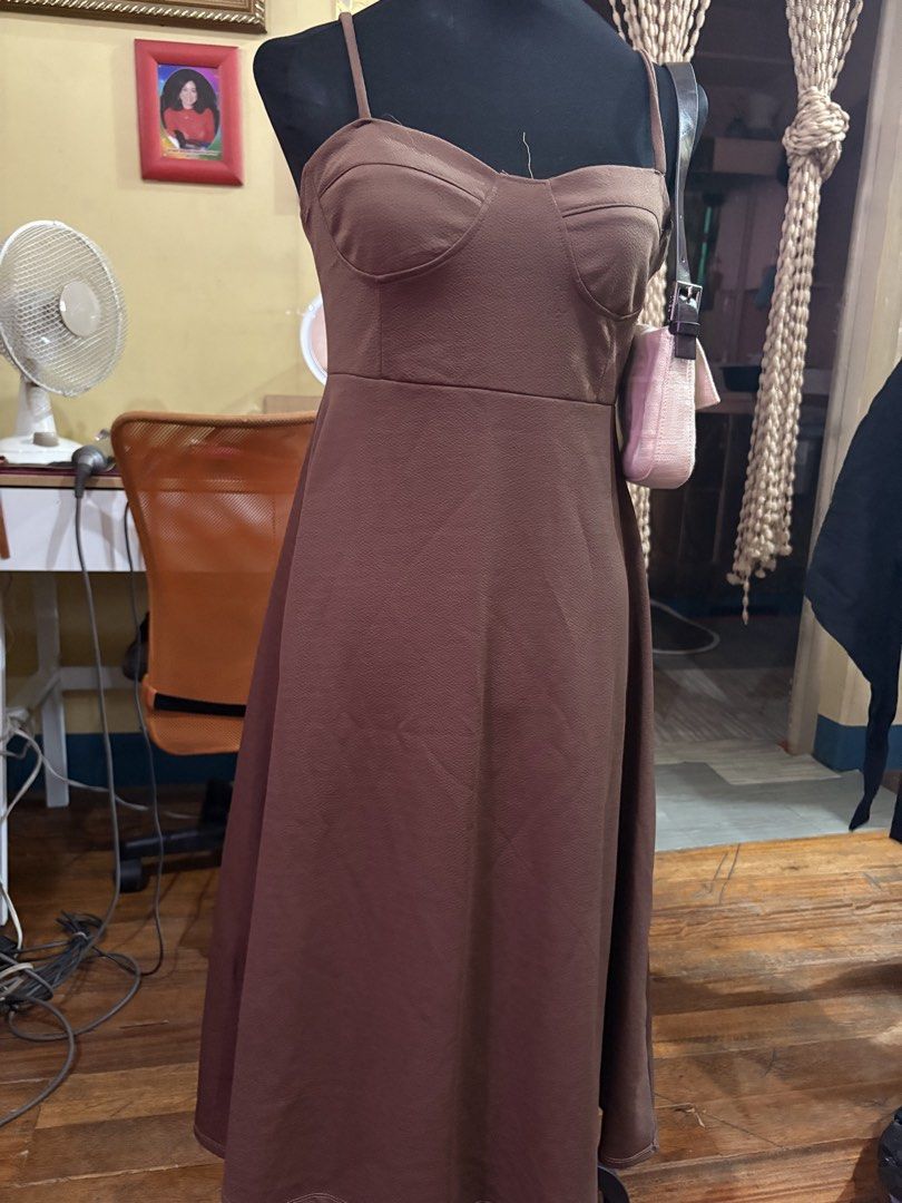 Brown Midi Dress with Spaghetti Straps (Category: Dresses) located in Pasig City. Submitted by dimacloset (Listing ID 1427351955, Image 3). Description: .