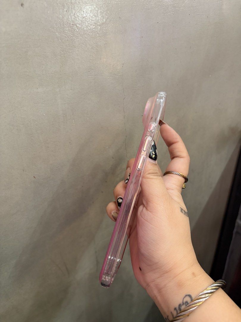 Casemate for 17 air (Category: Cases & Sleeves) located in San Juan City. Submitted by camyoo (Listing ID 1427344096, Image 3). Description: .