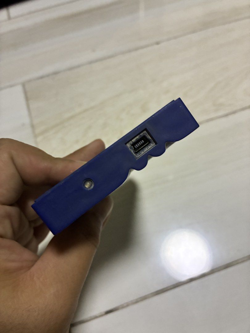 CD-R King AX Series External Hard Drive Enclosure (Category: Hard Disks & Thumbdrives) located in General Mariano Alvarez. Submitted by lucian91 (Listing ID 1427314405, Image 2). Description: .