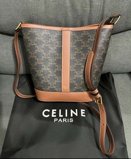 (Category: ) located in . Submitted by luxxechic (Listing ID 1427315907, Image 1). Description: .
