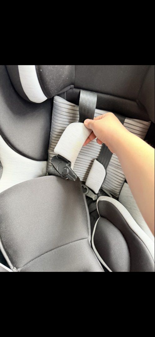 Chicco NextFit Max Car Seat (Category: Car Seats) located in San Fernando. Submitted by mgpy08 (Listing ID 1427316794, Image 3). Description: Hindi nagamit ng anak ko masyado. Hindi sanay. Natago l g Bought for 35k 12,000 Pick up - San Fernando pampanga.