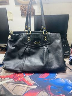 (Kategori: ) berada di . Dikirim oleh colleta (ID iklan 1427364216, Gambar 1). Deskripsi: .