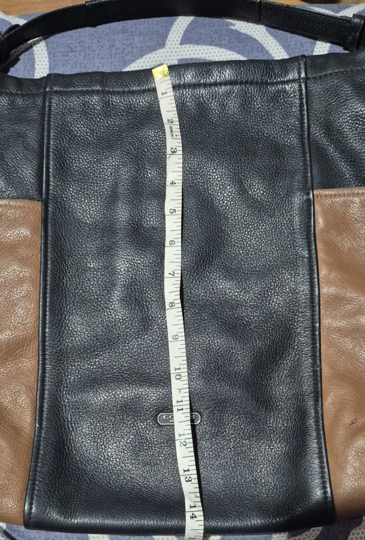 Coach Black and Brown Leather Handbag (Category: Luxury Bags & Wallets) located in Del Monte. Submitted by aabbuico (Listing ID 1427345294, Image 2). Description: preloved cowhead leather rs: decluttering.