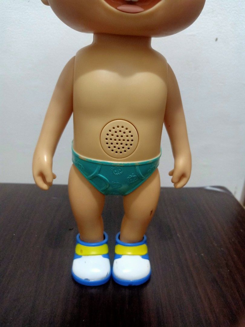 Cocomelon JJ talking doll (Category: Interactive Toys) located in Las Pinas. Submitted by the_recycle_shop (Listing ID 1427409330, Image 2). Description: Good working condition with battery .