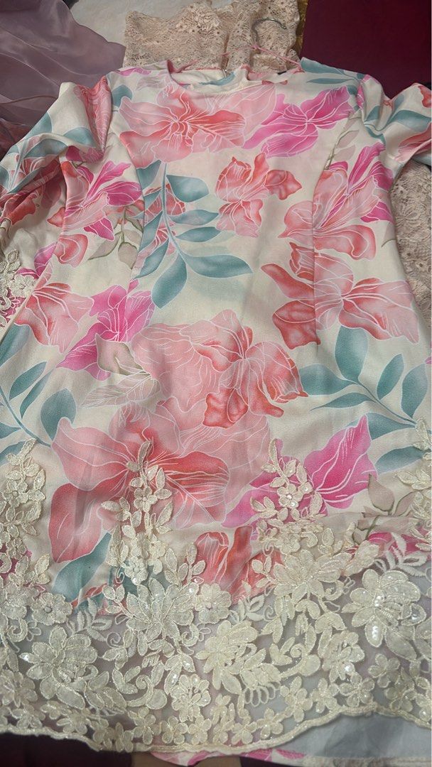 Comforter (Category: Baju Kurung & sets) located in Kulim. Submitted by nuttelashop (Listing ID 1427368564, Image 2). Description: clear almari .
