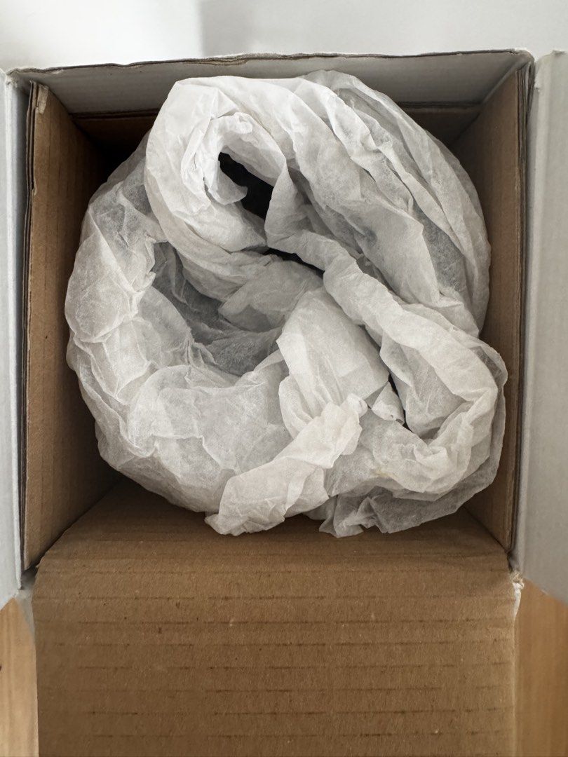 Crystal Vase (Category: Home Decor) located in North Ryde. Submitted by caitlinmaree92 (Listing ID 1427317595, Image 3). Description: Vera Wang for Wedgwood ‘Peplum’ Vase Brand new, in box. $120, or best offer. The sculptural shapes of the Vera Wang Peplum collection of crystal stemware and giftware are pulled right from the Vera Wang runway. The stemware and giftware range features dazzling diamond and linear cuts providing a fashionable update 