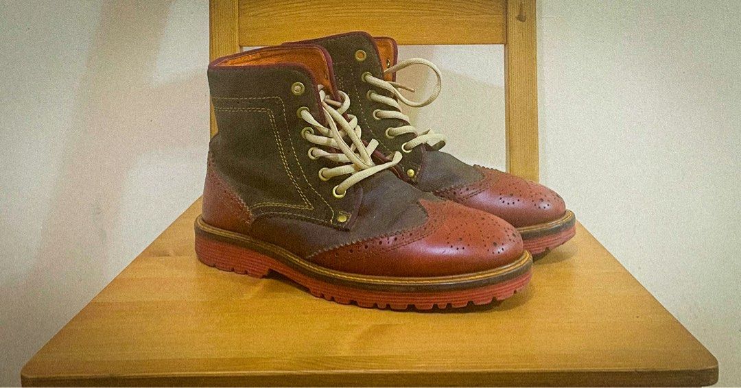 Danner Medallion Mountain Boots (Category: Boots) located in Cavite. Submitted by masterthriftter (Listing ID 1427419337, Image 1). Description: danner mountain shoes leather, made in portugal issues: sole slight peel was thrifted manage expectations size 7 but fits us 8 male lalamove, j&t ( payment first ) meetups: lancaster or lpu cavite or sm dasma.