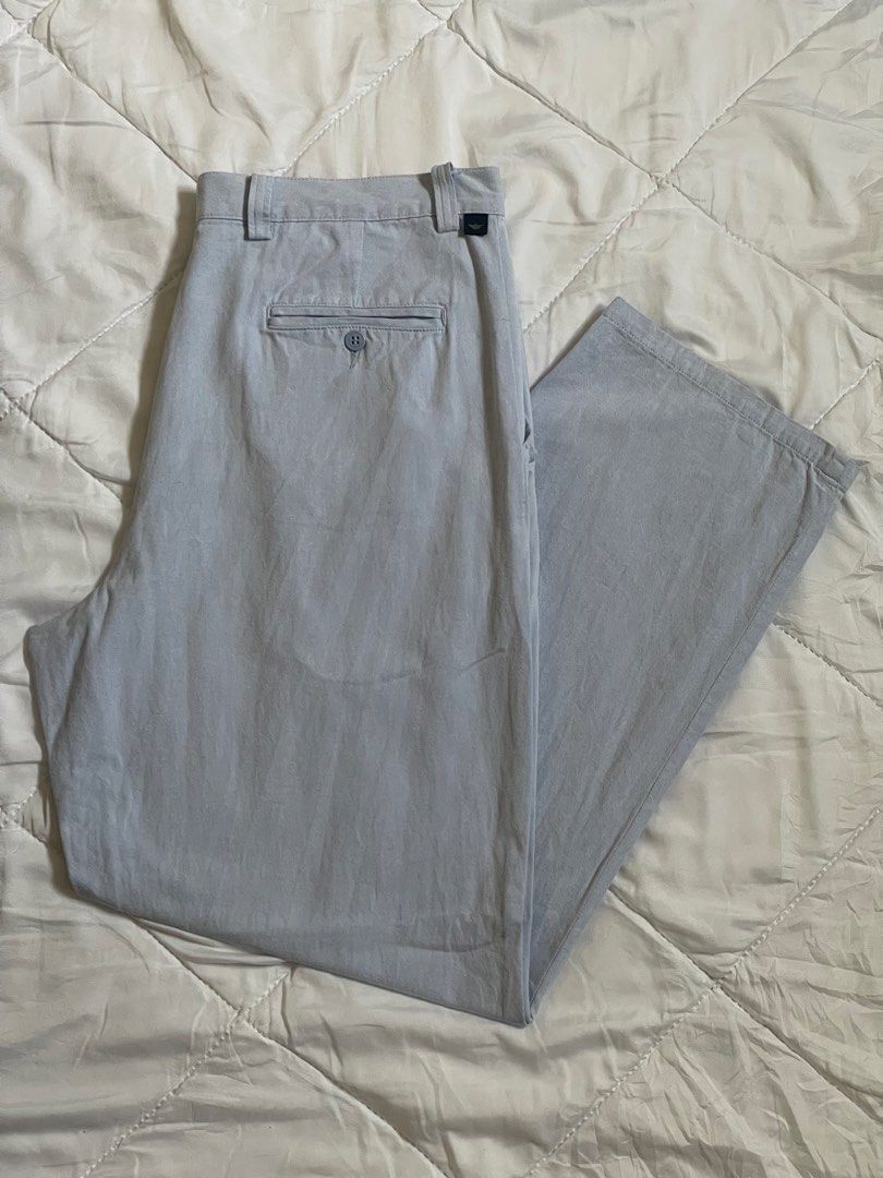 DOCKERS Sky Blue Chino Pants (Category: Trousers) located in Cabanatuan. Submitted by iselect_finds (Listing ID 1427451962, Image 1). Description: Authentic DOCKERS Sky blue Chino Pants No issue Pwede pang beach or casual. Lightweight. Maganda pa po ang kulay, iba lang sa camera dahil sa liwanag. Waistline size 36-38 Length 43 Hem 9.5” ₱550 plus shipping fee Loc: Nueva Ecija Via J&T.