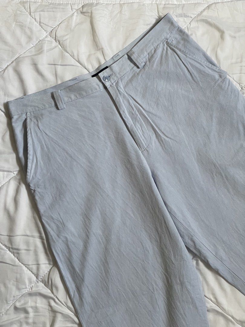 DOCKERS Sky Blue Chino Pants (Category: Trousers) located in Cabanatuan. Submitted by iselect_finds (Listing ID 1427451962, Image 3). Description: Authentic DOCKERS Sky blue Chino Pants No issue Pwede pang beach or casual. Lightweight. Maganda pa po ang kulay, iba lang sa camera dahil sa liwanag. Waistline size 36-38 Length 43 Hem 9.5” ₱550 plus shipping fee Loc: Nueva Ecija Via J&T.