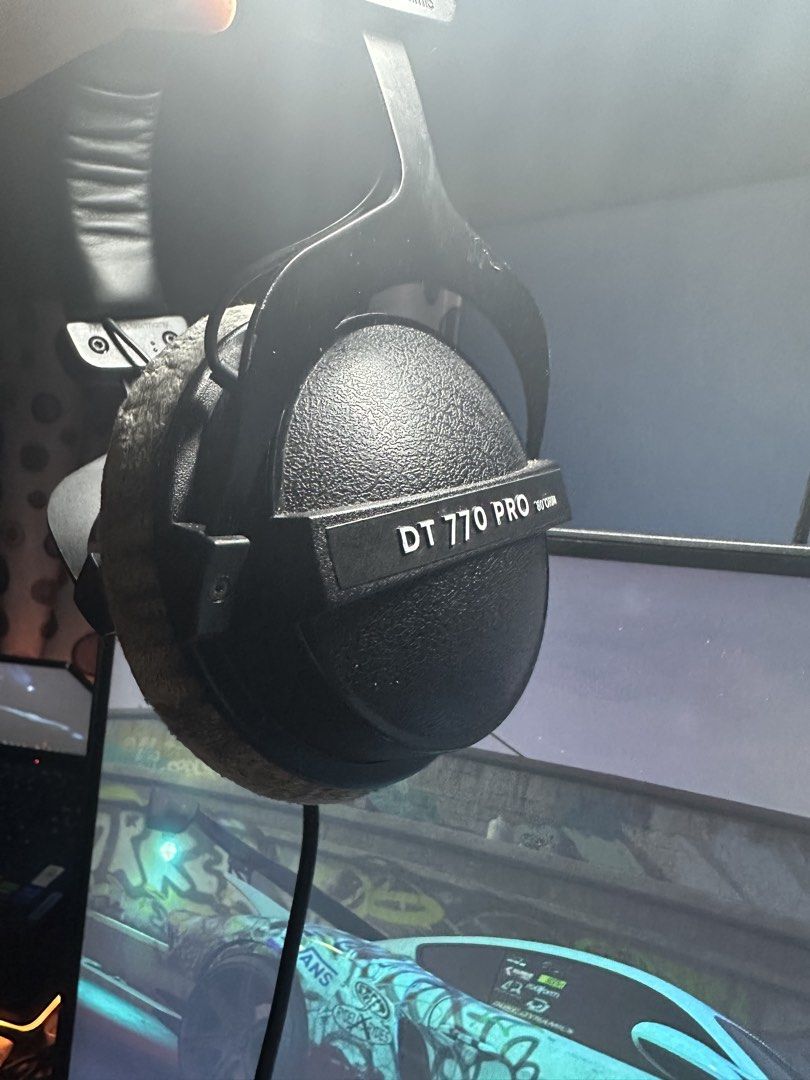Dt 770 Pro 80ohm (Category: Headphones & Headsets) located in Manila. Submitted by b0nstr (Listing ID 1427469821, Image 1). Description: - Beyerdynamic DT 770 Pro 80ohm headphones. - marks from adhesive can be removed with solvent -no damage otherwise -5 months old bought from Laz.