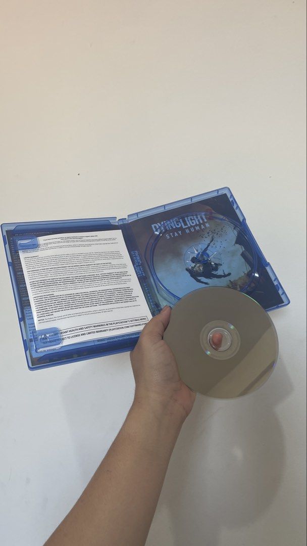 Dying Light 2: Stay Human - PS5 (Category: PlayStation) located in Taguig. Submitted by beberotti (Listing ID 1427322783, Image 2). Description: Condition: Used - Excellent Platform: PlayStation 5 (PS5) Publisher: Techland Up for sale is a physical copy of Dying Light 2: Stay Human for the PS5. This is the official US/North American release (ESRB Rated M). Experience one of the best open-world parkour action-RPGs with upgraded visuals and perform