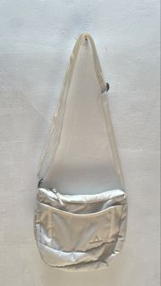 (Kategori: ) berada di . Dikirim oleh alreadybloom (ID iklan 1427341391, Gambar 1). Deskripsi: .