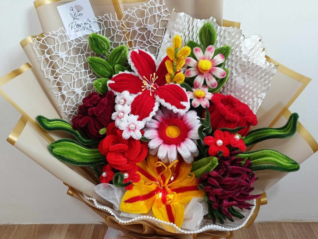 Fuzzywire Bouquet - Tangled Inspired (Category: Flowers & Bouquets) located in Muntinlupa City. Submitted by roviescraftandshop (Listing ID 1427417756, Image 3). Description: Fuzzywire Bouquet -Tangled Inspired Inclusions: Fairy lights & Celebration Topper/Card.
