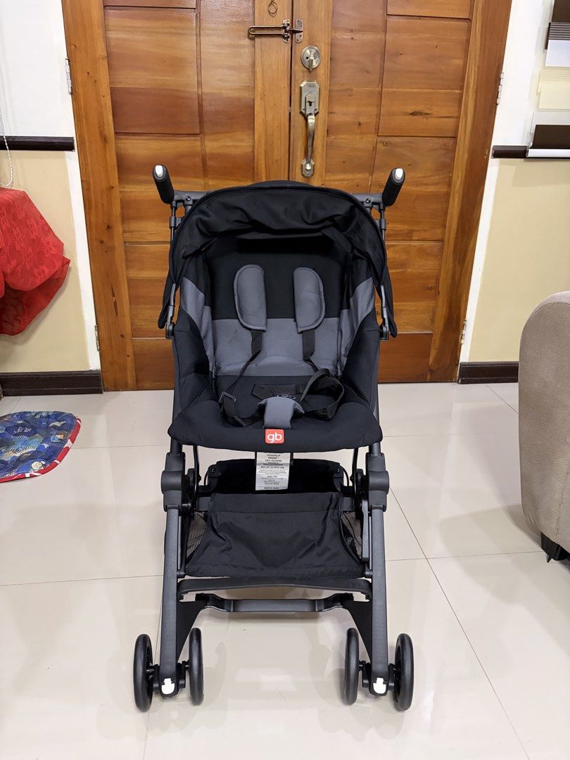 GB Pockit+ Stroller in Black (Category: Strollers) located in Angeles City. Submitted by yaosumii (Listing ID 1427399052, Image 2). Description: GB Pockit+ All-Terrain, Ultra Compact Lightweight Travel Stroller with Canopy and Reclining Seat in Velvet Black - used once only. - price is negotiable. - available for pick up / meet up around Angeles City, Pamp. - if shipping: (J&T or LBC) sf to be shouldered by buyer.