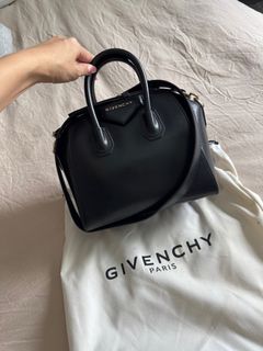 (Category: ) located in . Submitted by scarletcloset (Listing ID 1427368673, Image 1). Description: .